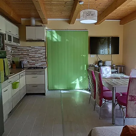 Marilyn Vendeghaz Guest house Kehidakustany