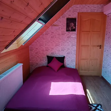 게스트하우스 Marilyn Vendeghaz 3*