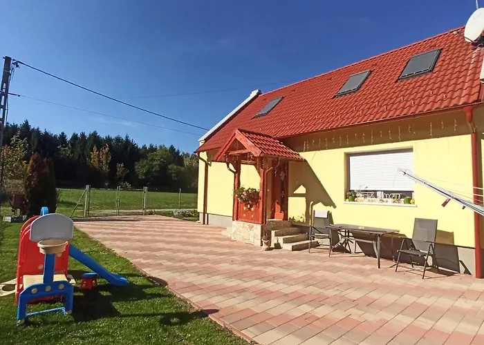 Marilyn Vendeghaz Kehidakustány