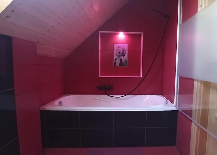 Marilyn Vendeghaz 3* Kehidakustány