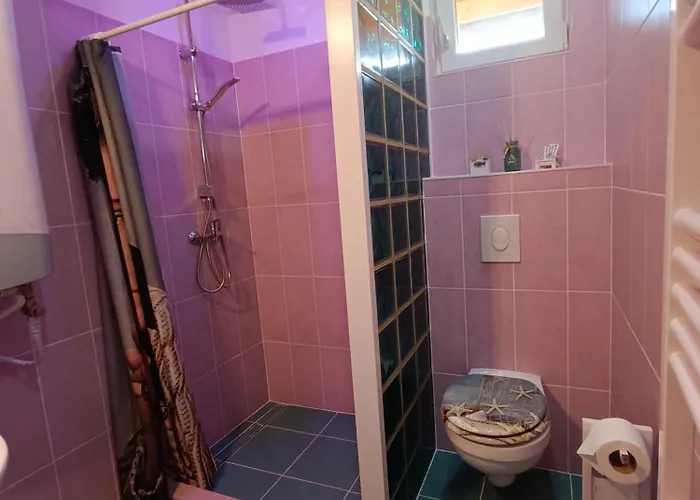 Marilyn Vendeghaz Kehidakustány